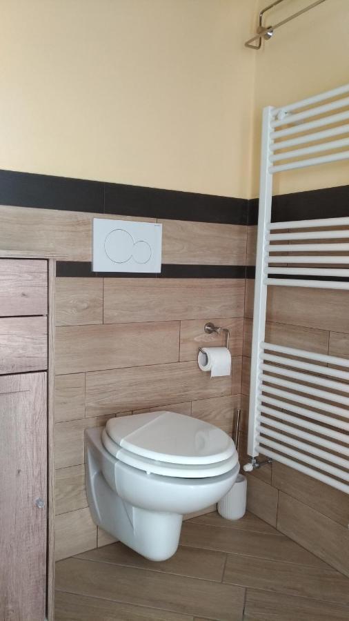 B & B La Casa di Nuvola Cantu Bagian luar foto