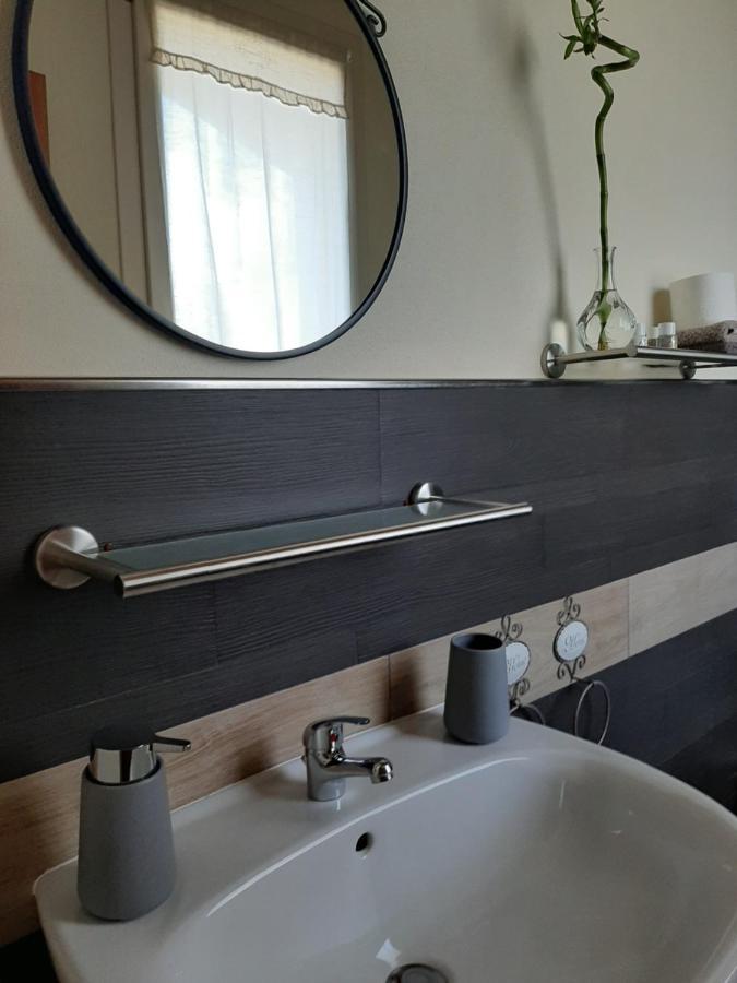 B & B La Casa di Nuvola Cantu Bagian luar foto